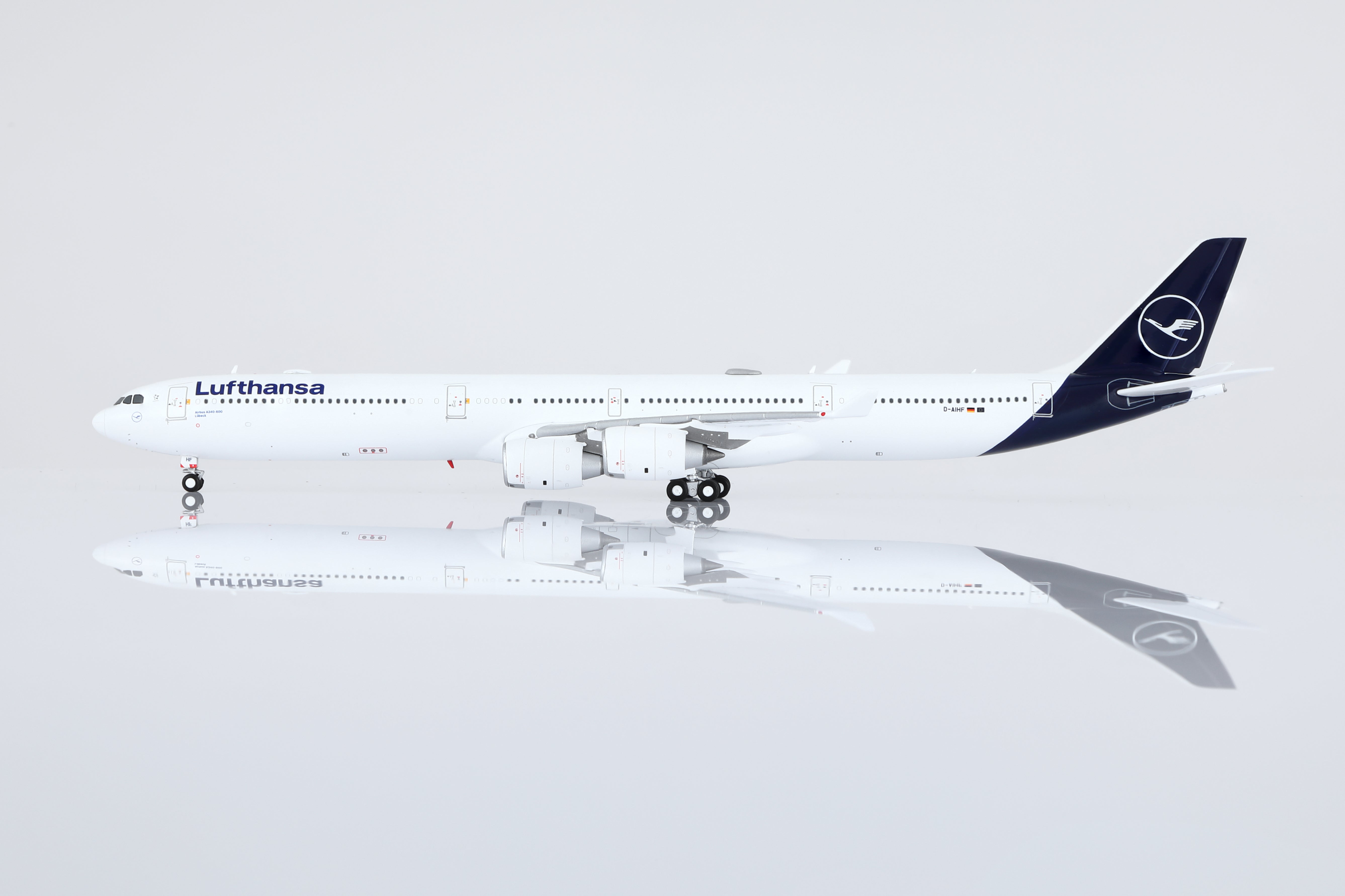 Lufthansa A340-600 Reg. D-AIHF Standard Version COVER